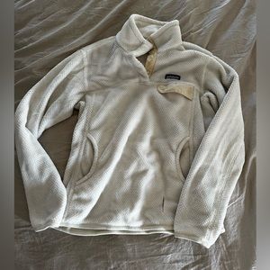 Cream/white Patagonia pullover